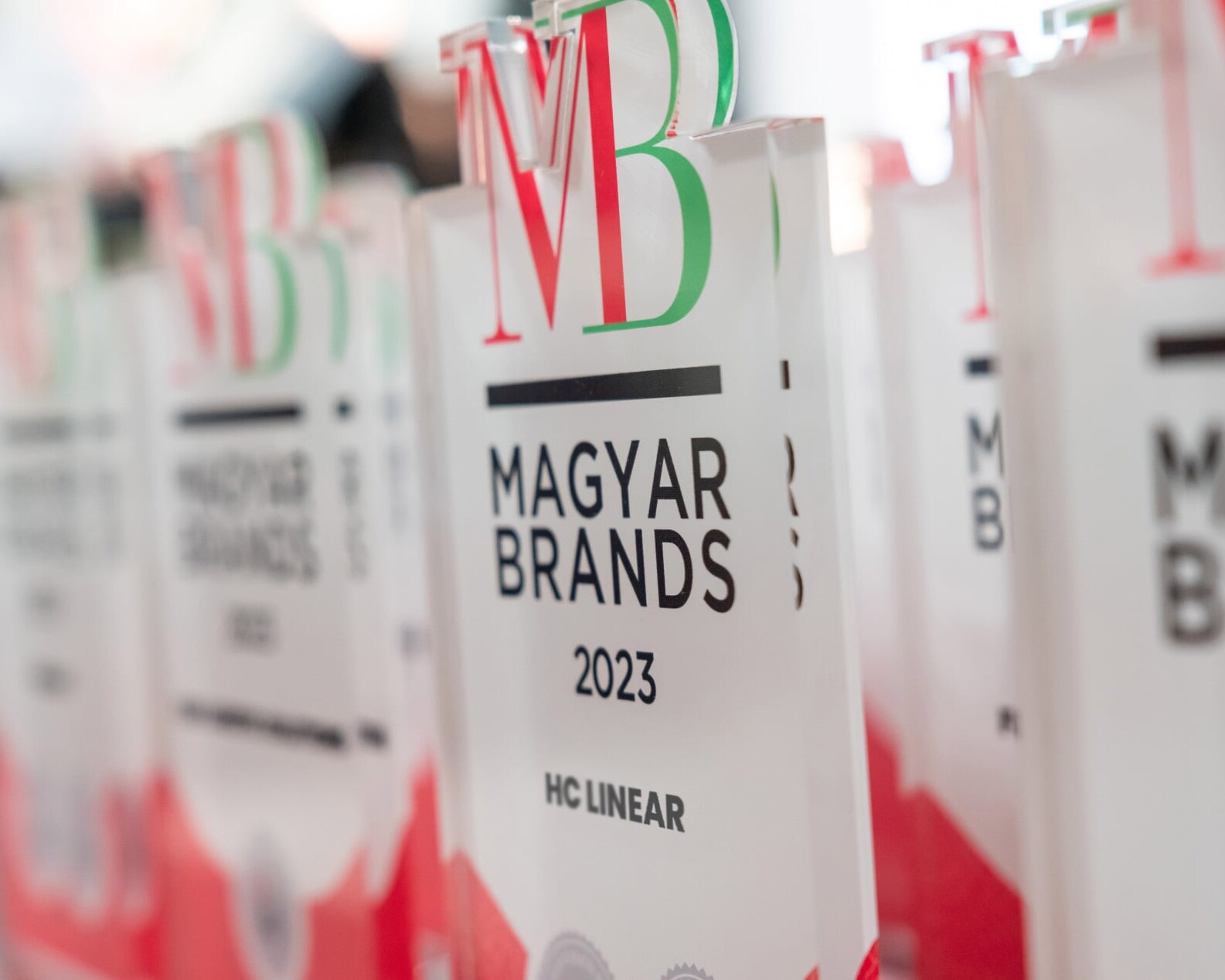 MagyarBrands HC Linear